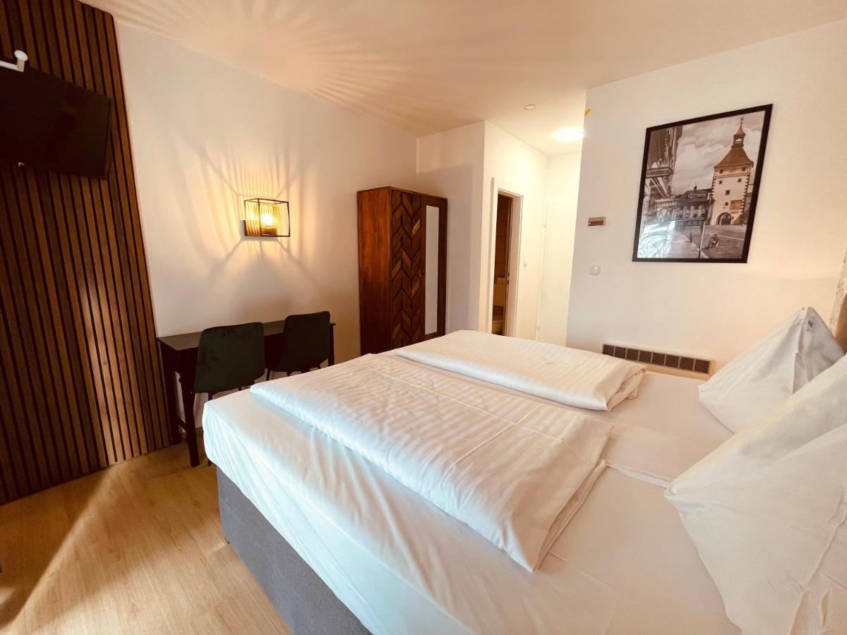 Gaestehaus Am Stadtpark Vöcklabruck Εξωτερικό φωτογραφία
